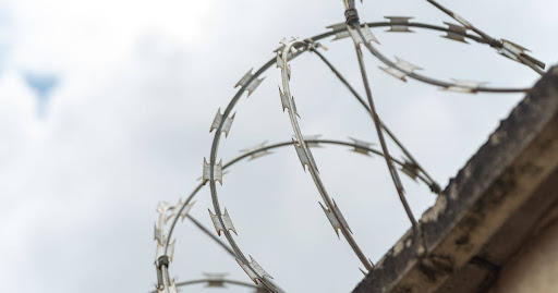 install barb wire in commerce ca