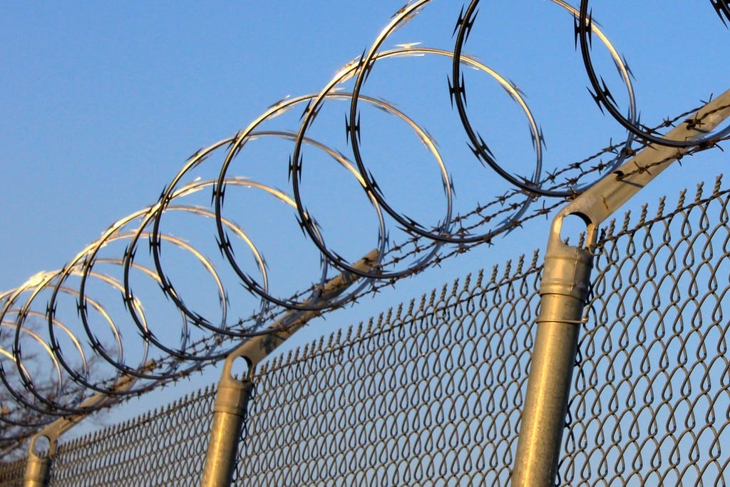 Razor Wire Installation: 8 Mistakes That Can Undermine Perimeter Security